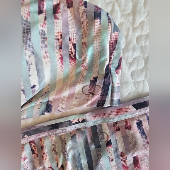 Calia by Carrie Underwood Bikini - Picture 3 of 4